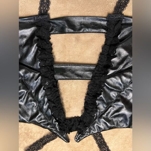 Vintage Y2K Super Low Fat Vinyl Bat Wings Halloween Costume with Lace Ties - Picture 4 of 13